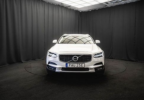 Volvo V90 Cross Country, 2020