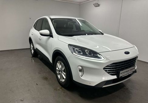 Ford Kuga, 2022