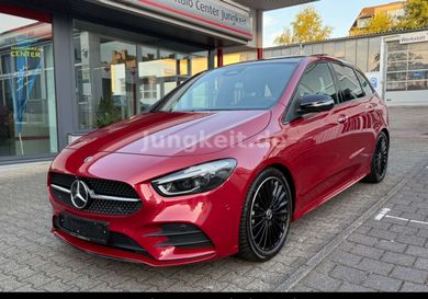 Mercedes-Benz B 180, 2023