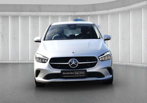 Mercedes-Benz B 180, 2024