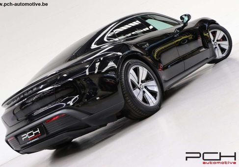 Porsche Taycan, 2020