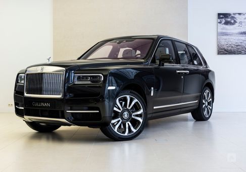 Rolls-Royce Cullinan, 2023