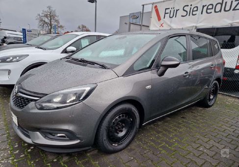 Opel Zafira, 2018