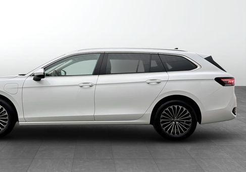 Volkswagen Passat Variant, 2025 2