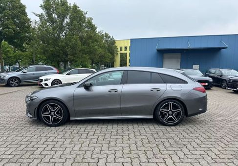 Mercedes-Benz CLA 200, 2022