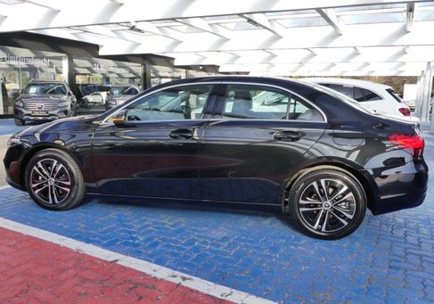 Mercedes-Benz A 180, 2025