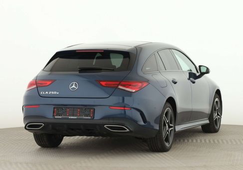 Mercedes-Benz CLA 250, 2022
