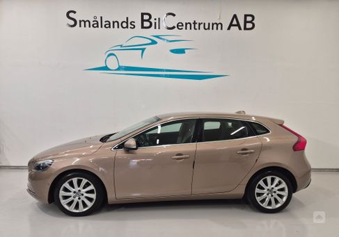 Volvo V40, 2013