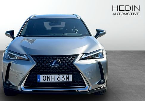 Lexus UX, 2021