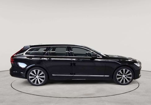 Volvo V90, 2022 3