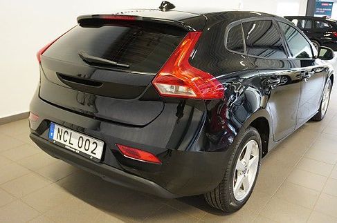Volvo V40, 2017
