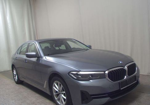 BMW 520, 2022 3