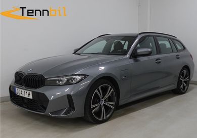 BMW 330, 2023