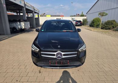 Mercedes-Benz B 180, 2021