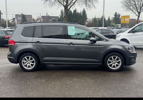 Volkswagen Touran, 2018 3