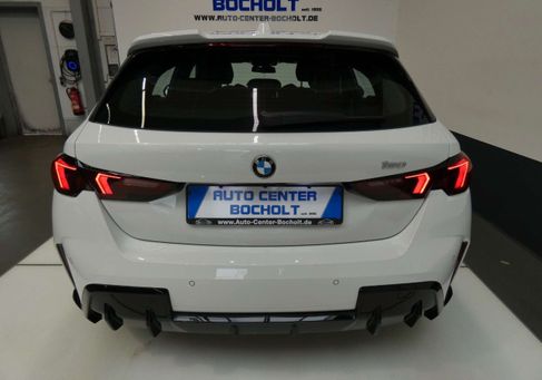 BMW 120, 2025