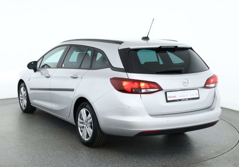 Opel Astra, 2021