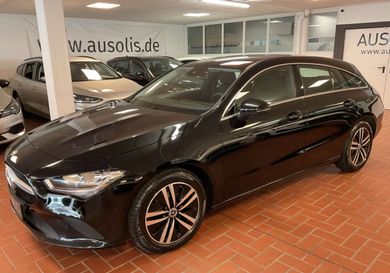 Mercedes-Benz CLA 180, 2022