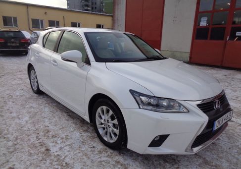 Lexus CT, 2016