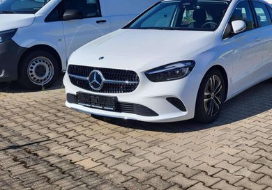 Mercedes-Benz B 200, 2025