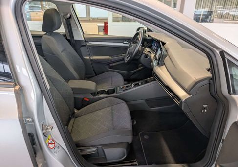 Volkswagen Golf, 2021