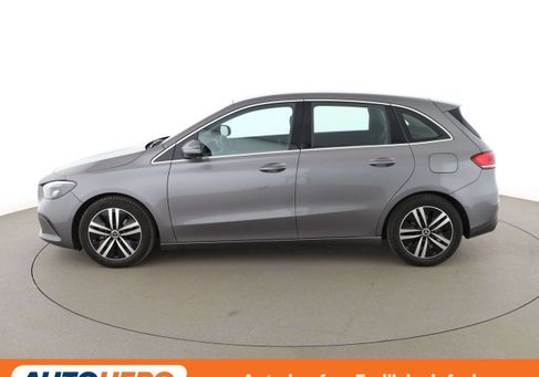 Mercedes-Benz B 180, 2022