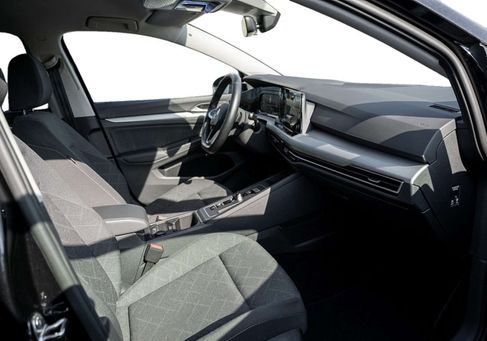Volkswagen Golf, 2023 2