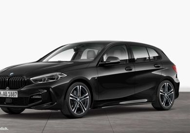 BMW 118, 2022