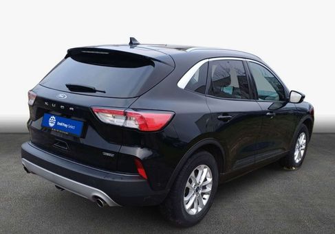 Ford Kuga, 2022
