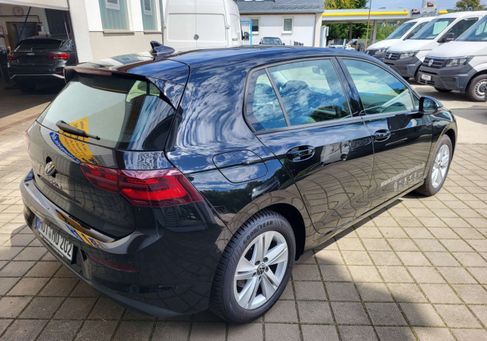 Volkswagen Golf, 2024 2