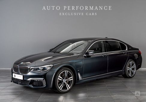 BMW 740, 2019