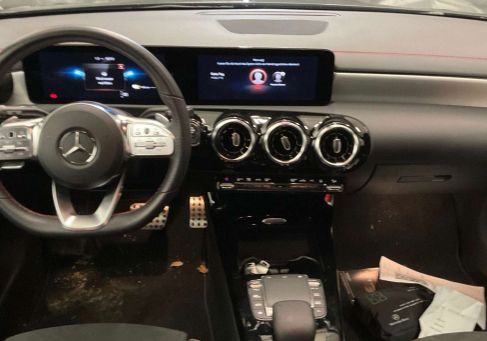 Mercedes-Benz CLA 250, 2022