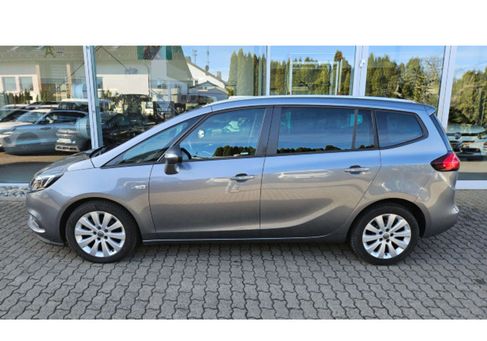 Opel Zafira, 2018