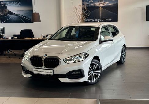BMW 118, 2023