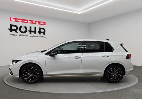Volkswagen Golf, 2022 3