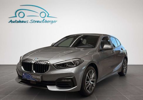 BMW 118, 2023
