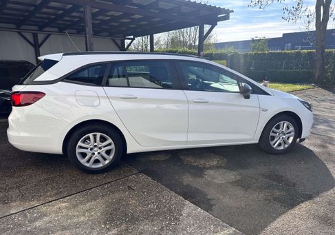 Opel Astra, 2022
