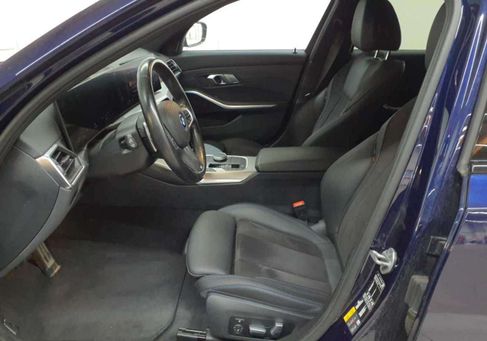 BMW 330, 2023