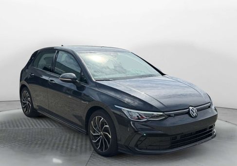 Volkswagen Golf, 2024