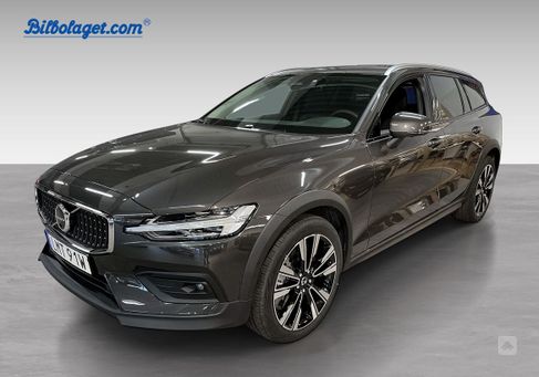 Volvo V60 Cross Country, 2024