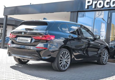 BMW 118, 2023 2