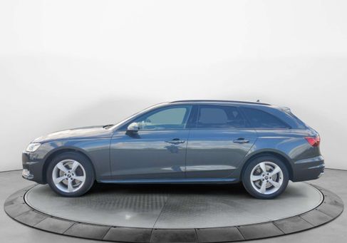 Audi A4, 2022