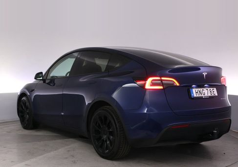 Tesla Model Y, 2023 3