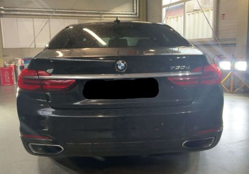 BMW 730, 2018