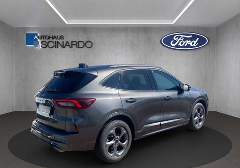 Ford Kuga, 2025