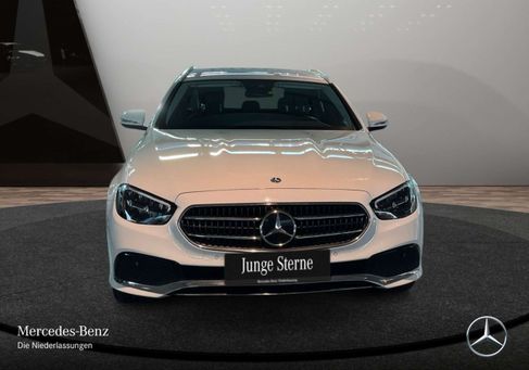 Mercedes-Benz E 300, 2023