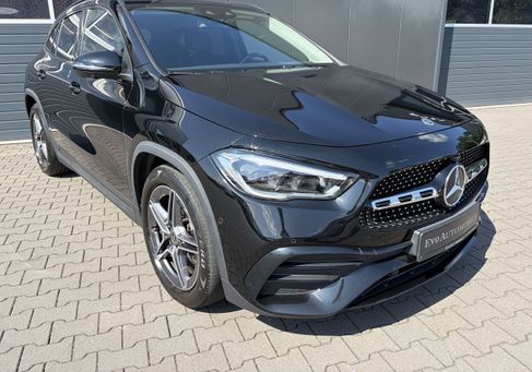 Mercedes-Benz GLA 220, 2021