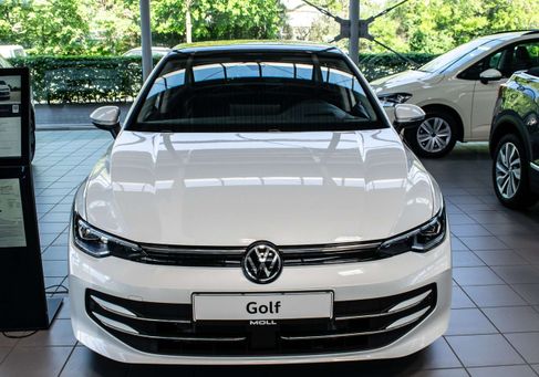 Volkswagen Golf, 2025