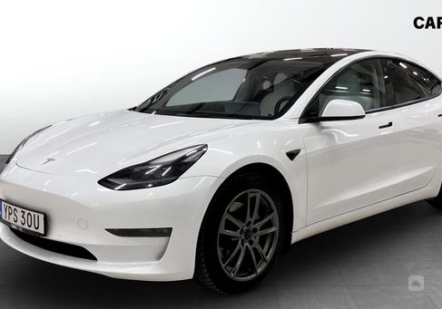 Tesla Model 3, 2022