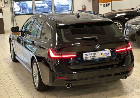 BMW 318, 2022